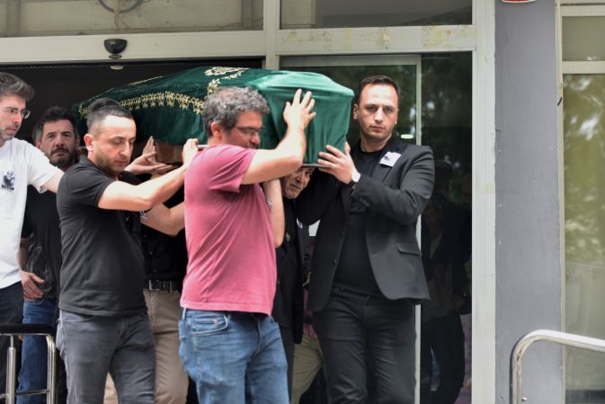 Bornova’da Şehir Tiyatrosu’nun Kurucu Sanat Yönetmeni Kemal Rafet Gücoğlu’na veda