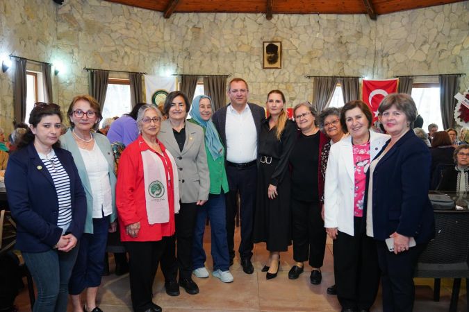 Ayvalık’ta Anneler Günü etkinlikleri dopdolu geçti