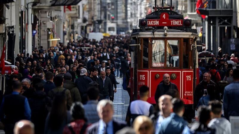 Türkiye'de nüfusun yüzde 56'sı ay sonunu getirmekte zorlanıyor..