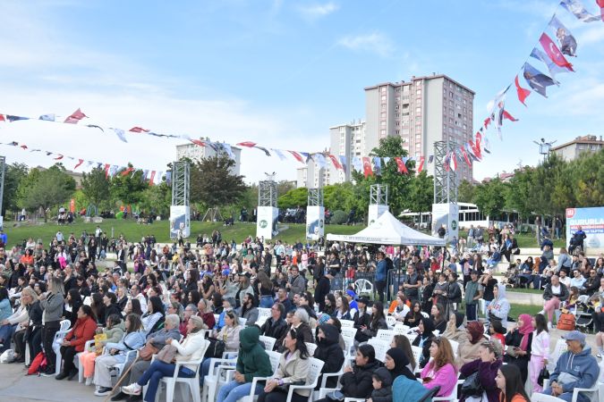 Beylikdüzü Kırlangıç Gençlik Festivali başladı