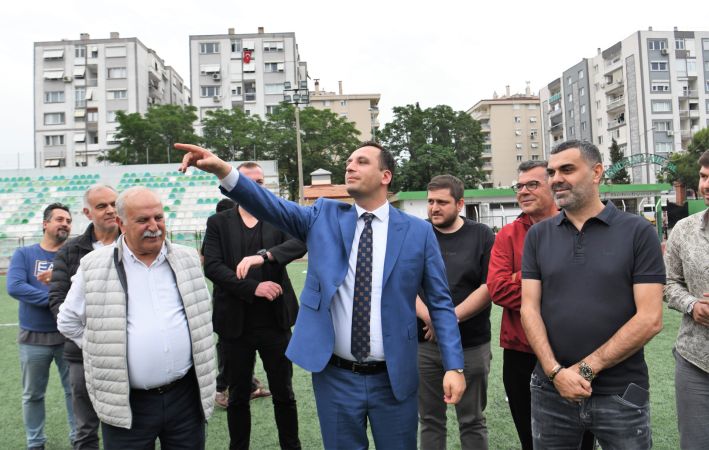 Bornova Belediyespor şampiyonluk yolunda