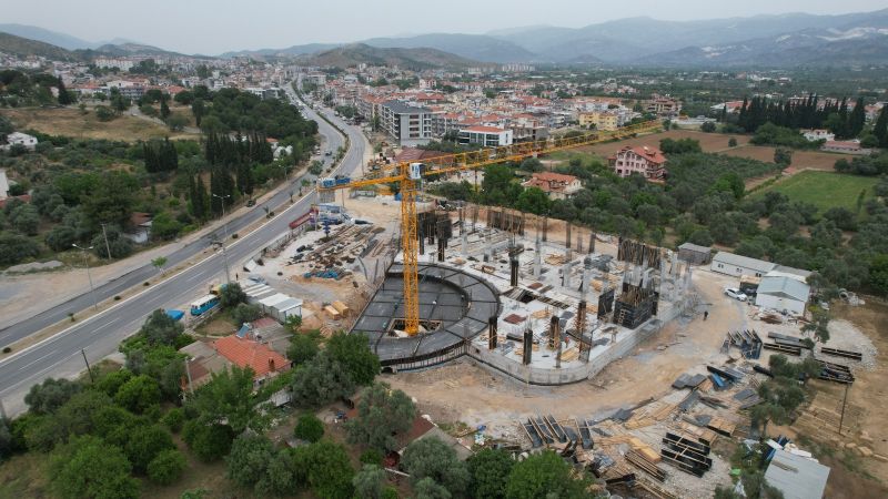 Büyükşehir Milas Kültür Merkezi yapımına devam ediyor