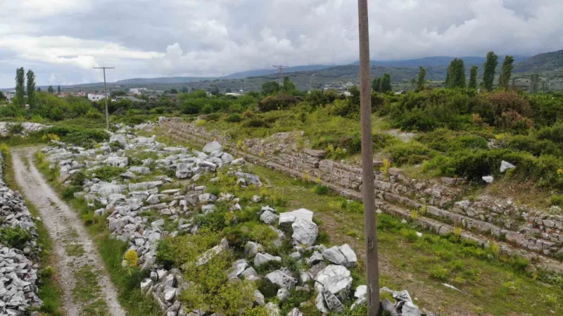 Kyzikos’taki 15 bin kişilik antik tiyatro Erdek turizmine kazandırılacak