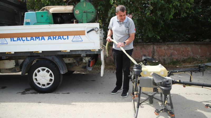 Burhaniye sineksiz bir sezon için devreye girdi