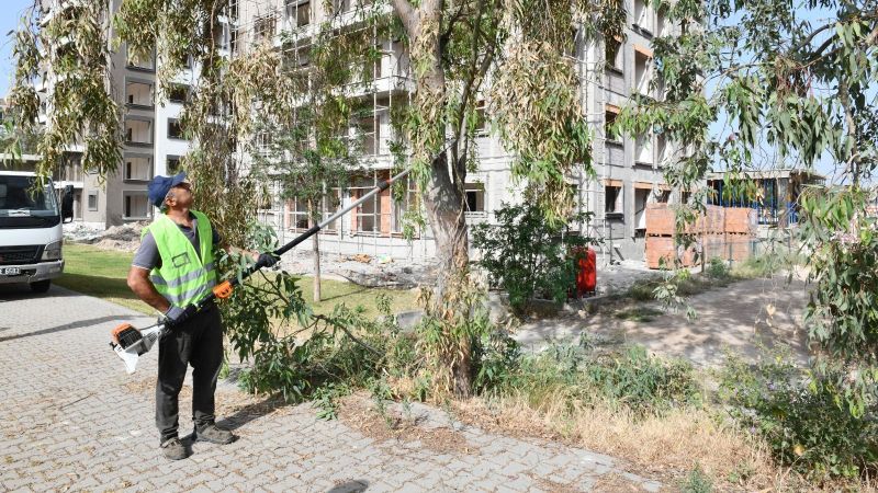 Çiğli Belediyesi’nden dip bucak temizlik harekatı