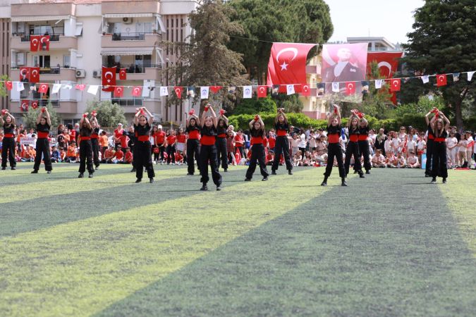 Filiz Başkan destek verdi.. Halk oyunlarına ilgi giderek artıyor