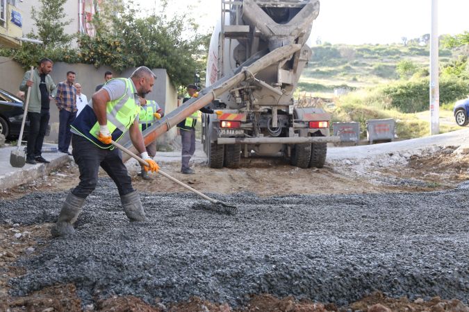 Bornova'nın merkezine beton yol