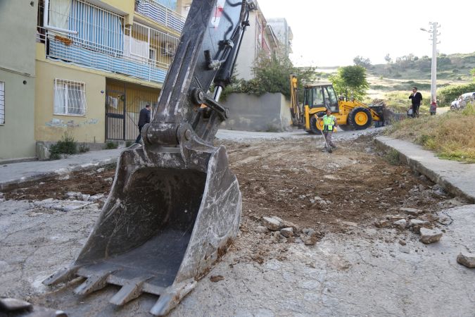 Bornova'nın merkezine beton yol