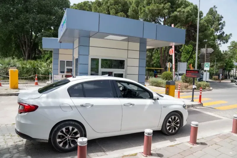 İzmir'de otoparklarda yeni dönem başladı.. Otoparklarda “Plaka Tanıma Sistemi” ugulanıyor