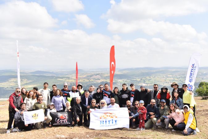 Türkmentepe yamaç parütü tutkunlarını bir araya getirdi