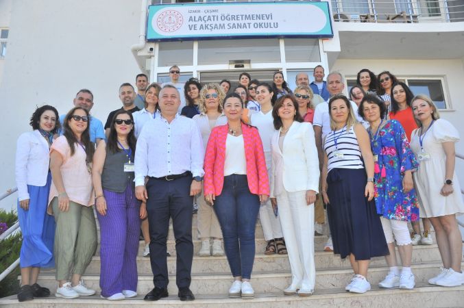 İzmir’de Erasmus+ Akreditasyon Çalıştayı