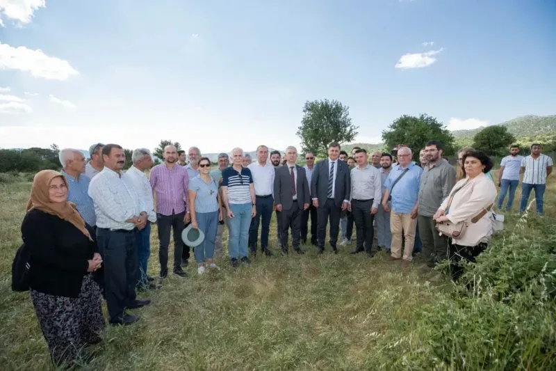 Başkan Tugay’dan Bergama’da altın madenine karşı birlik mesajı