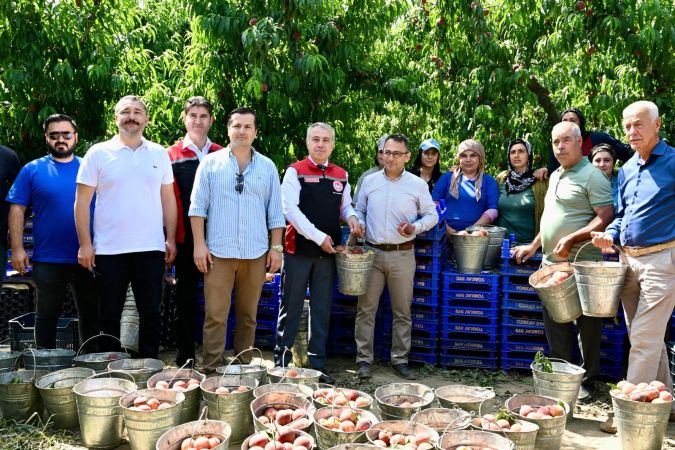 İzmir’den Dünyaya Şeftali