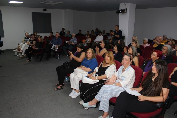 Usta Şair Nazım Hikmet unutulmadı