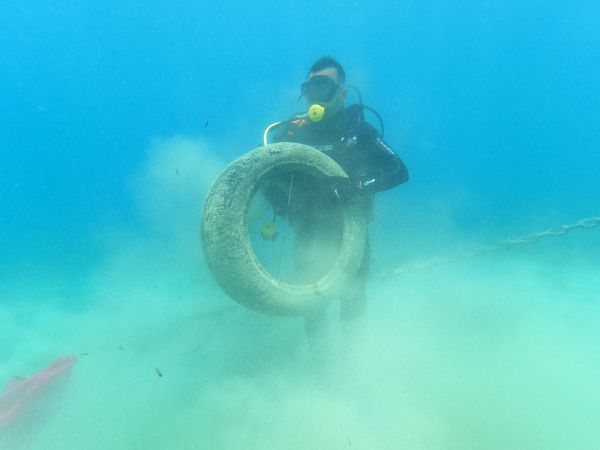 Bodrum'da deniz dibi temizliği etkinliğinin 5. etabı Akyarlar'da yapıldı