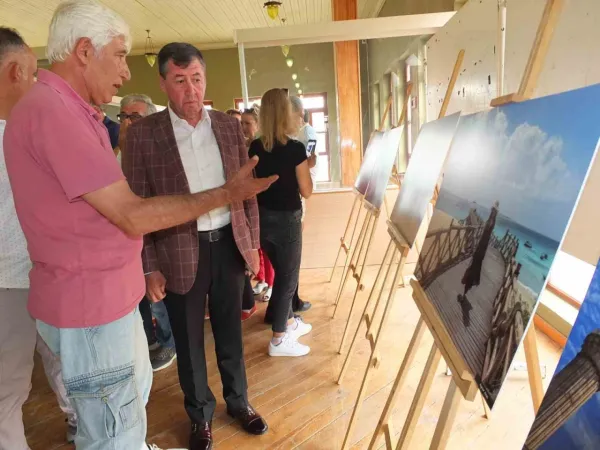 Balıkesirli amatörler geleneksel fotoğraf sergisini açtı