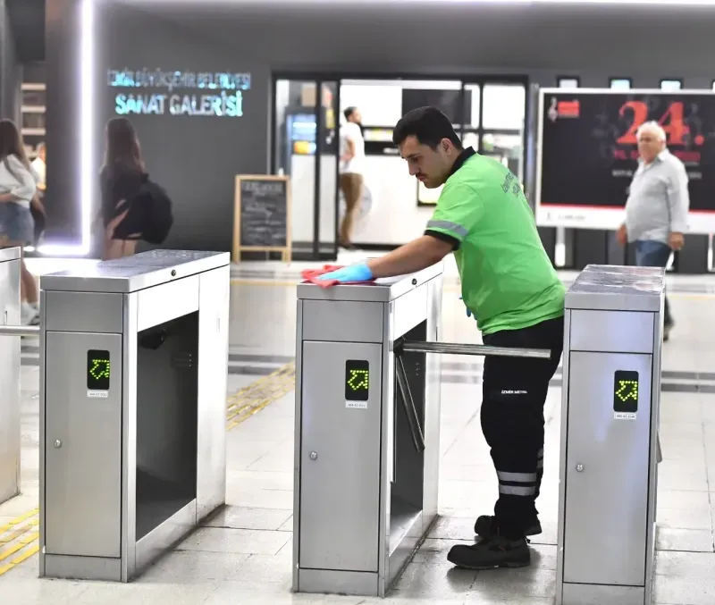 İzmir’in toplu ulaşım araçları tertemiz