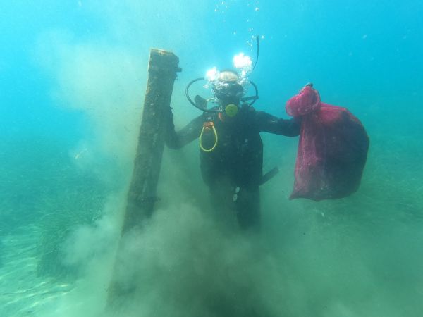 Bodrum Belediyesi'nin deniz dibi temizlik etkinlikleri devam ediyor