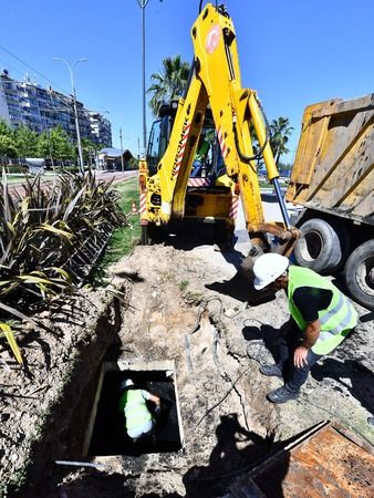 İzmir’in altyapı hatlarında temizlik seferberliği