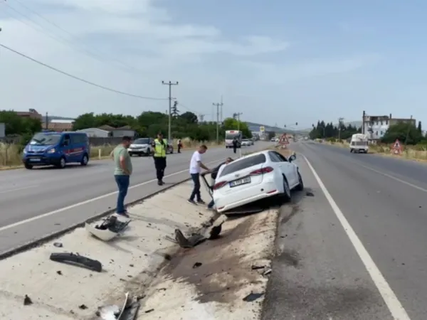 Gönen’de tek taraflı trafik kazası: 1 yaralı