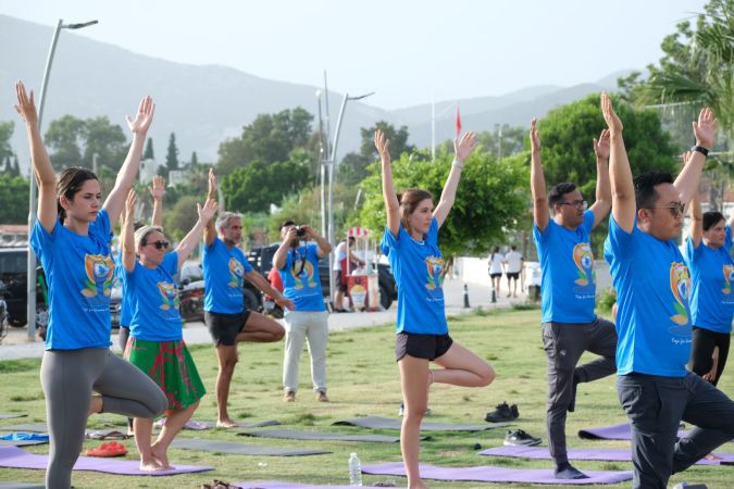 Bodrum Bitez Üç Fidan Parkında Uluslararası Yoga Günü etkinliği