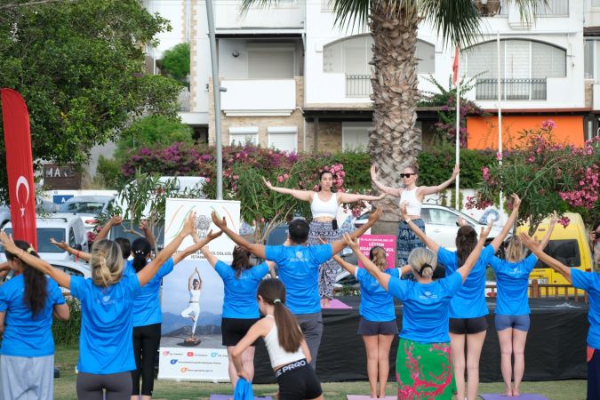 Bodrum Bitez Üç Fidan Parkında Uluslararası Yoga Günü etkinliği