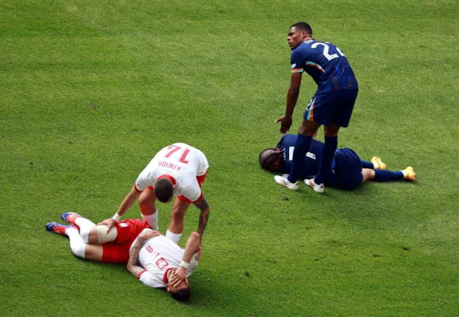 Portakallar galibiyetle başladı... Polonya: 1 - Hollanda: 2