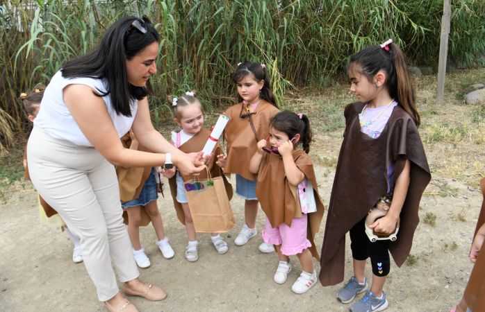 Bornovalı miniklerin karne heyecanı