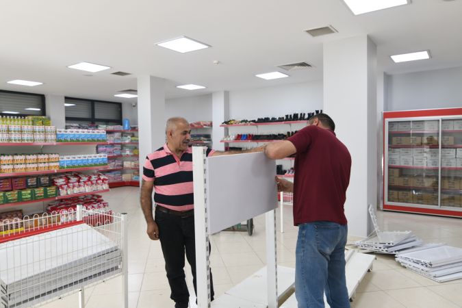 Başkan Eşki; ‘Kent Market ile Bornovalının yayında olacağız’