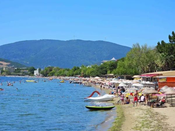 Kuzey Ege'nin incisi tatilcilerin gözdesi oldu.. Otellerin doluluk oranı yüzde 100'e ulaştı..