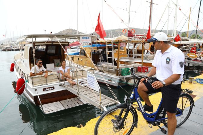 Bodrum Belediyesi Turizm Zabıtaları görev başında