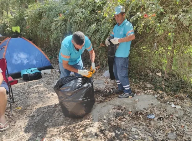 Kuşadası’nda Kurban Bayramı tatilinin ilk 5 gününde 1645 ton çöp toplandı