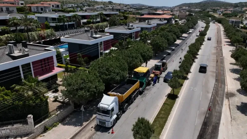 İzmir’de bayramda da yol çalışmaları hız kesmedi