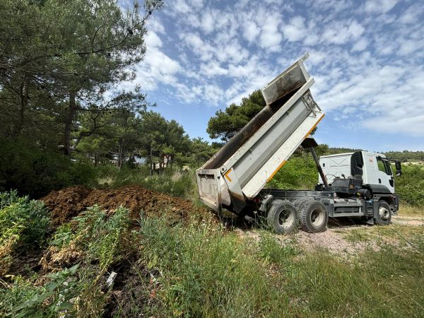 Bornova Belediyesi’nden çiftçiye gübre desteği