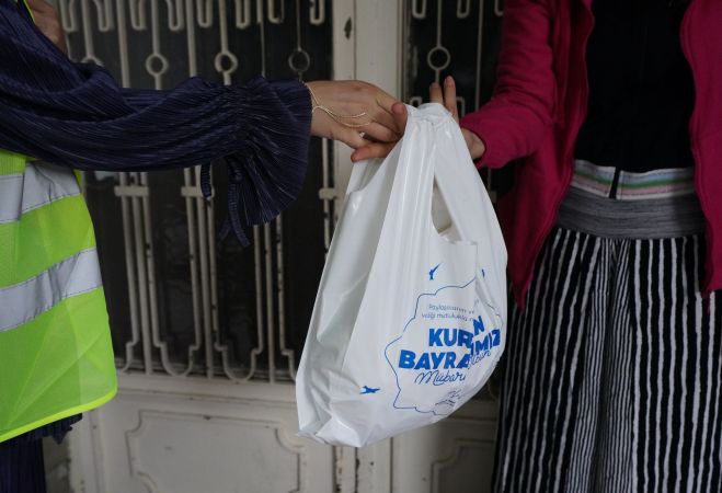 Beylikdüzü’nde 4 bin aileye kurban bağışları ulaştırıldı