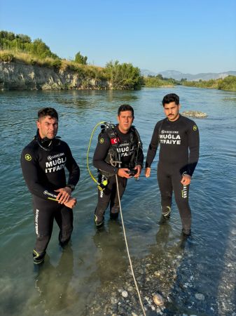 Büyükşehir Belediyesi Su Altı Arama Kurtarma Ekibi Görev Başında