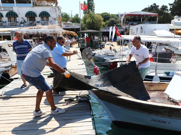 Bodrum Gümüşlük’te Deniz Dibi Temizliği