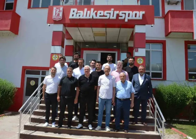 Balıkesirspor Teknik Direktör Levent Eriş’le sözleşme imzaladı