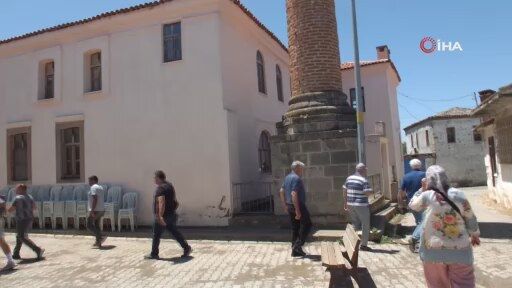 Balıkesir’de resimli cami yoğun ilgi gördü