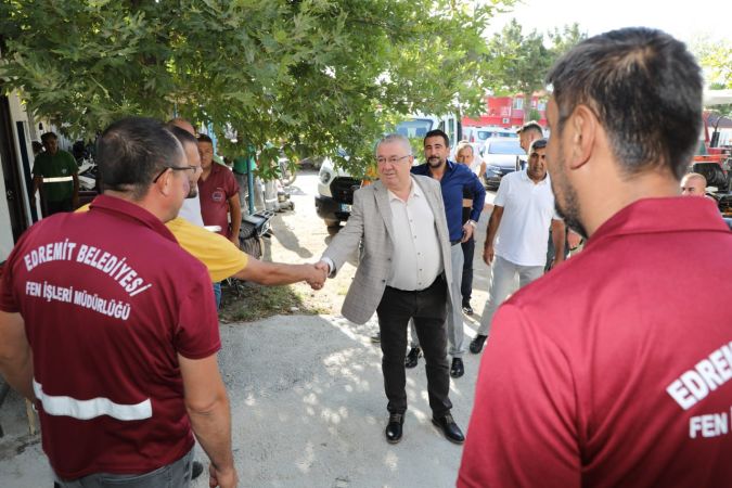 Başkan Mehmet Ertaş, haftaya belediye şantiyesinde başladı