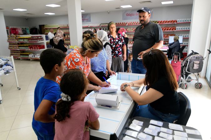 Bornova'nın ilk Kent Marketi kapılarını açtı