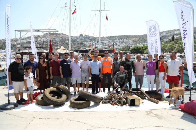 Bodrum Gündoğan’da deniz dibi temizliği