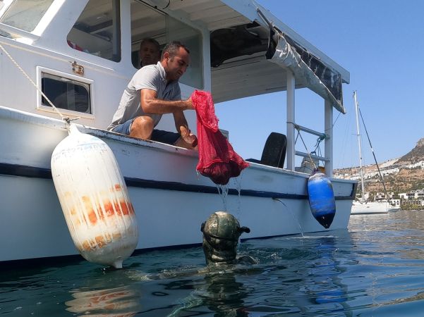 Bodrum Gündoğan’da deniz dibi temizliği