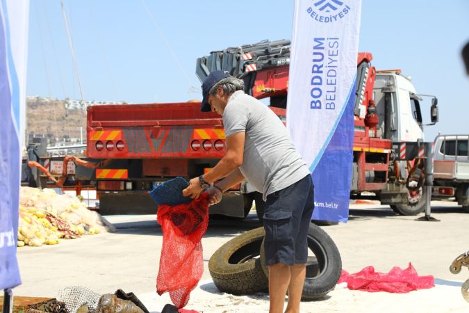 Bodrum Gündoğan’da deniz dibi temizliği