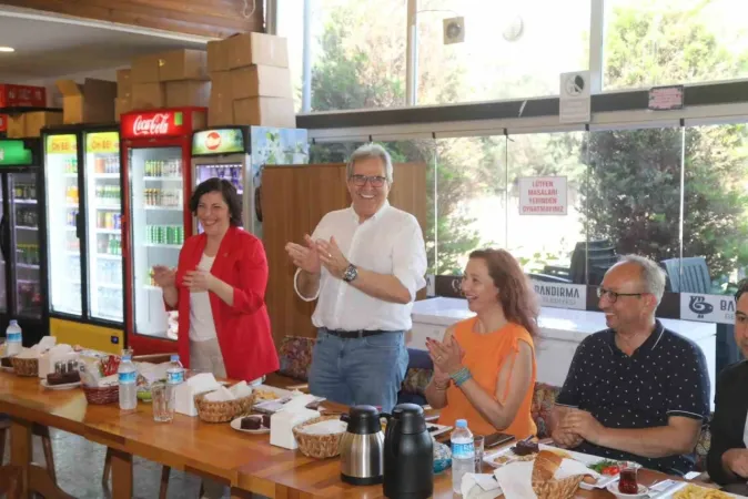 Toplu istifalar yolda.. CHP'de kriz büyüyor..! Bandırma CHP ilçe örgütünde neler oluyor..