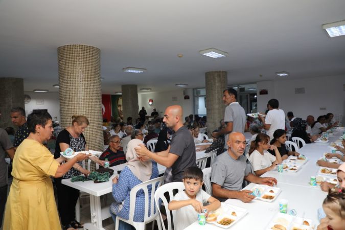 Başkan Mehmet Ertaş'tan Oruç açma yemeği