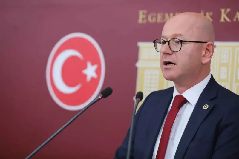 CHP'li Serkan Sarı: “AKP İktidarı çağdışı kavramlarla kanun çıkarmaya çalışıyor”