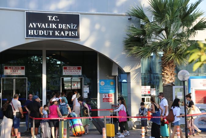 Yunanistan’ın Midilli Adası'na 15 Temmuz akını