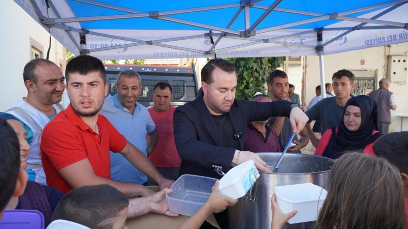 Büyükşehir; Macarlar ve Kabakdere’de aşure hayrı düzenledi