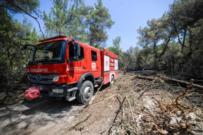 İzmir İtfaiyesi orman yangınlarına karşı 7 gün 24 saat nöbette